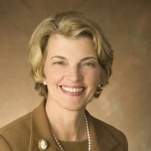 Julia Roth